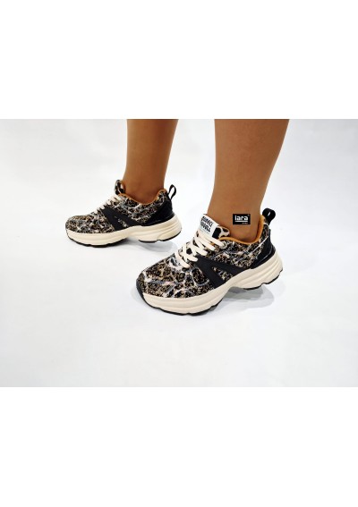 SNEAKERS  RUSSEL